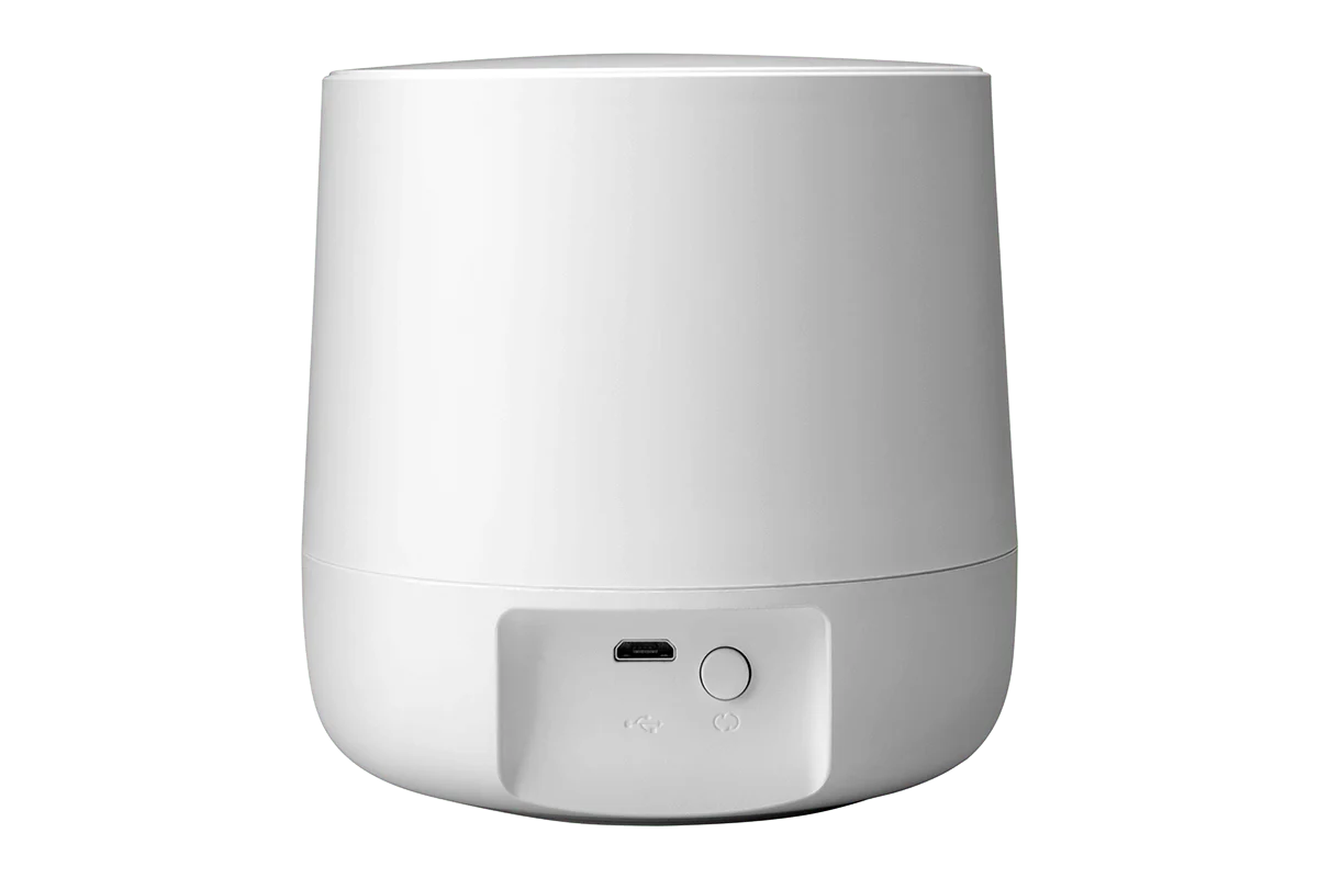 Lorex Smart Home Security Center with Two 2K Battery Cameras and Range Extender - Image 11