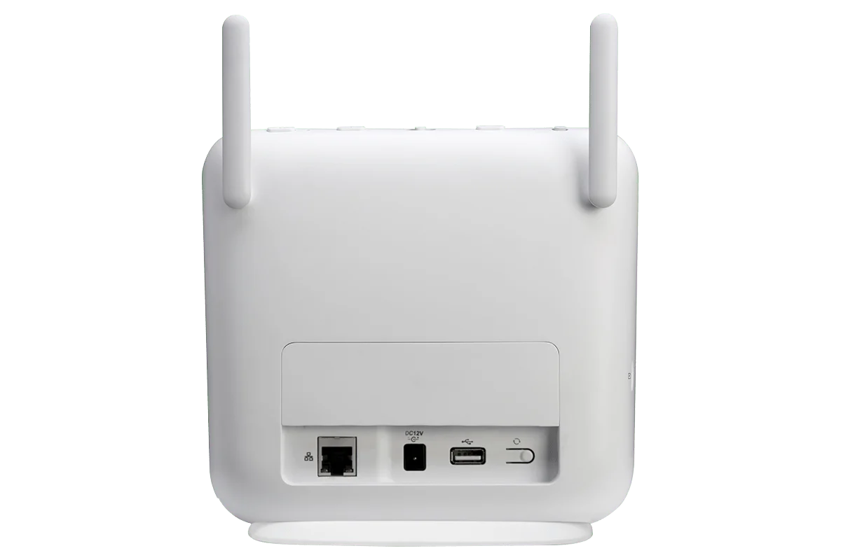 Lorex Smart Home Security Center with Four 2K Battery Operated Cameras and Range Extender - Image 3
