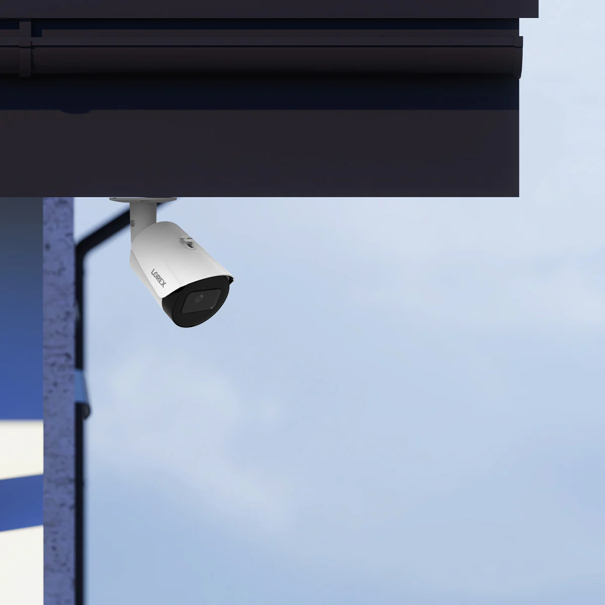 Lorex Fusion NVR with 4 IP Bullet Cameras - 4K 16-Channel 2TB Wired System - Image 3