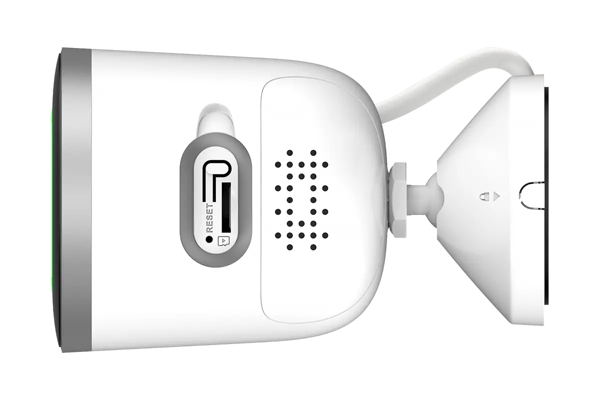 Lorex 4K Spotlight Indoor/Outdoor Wi-Fi 6 Security Camera with Smart Security Lighting - Open Box - Image 3